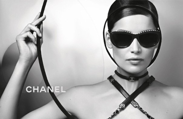 Sang trọng và quyến rũ với BST kính mát của Chanel