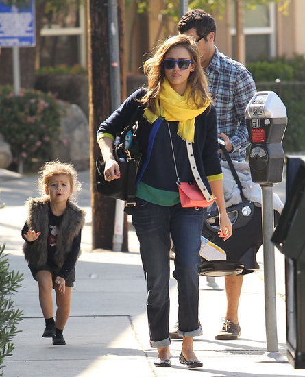 Điểm mặt phong cách xuống phố cực chất của Jessica Alba - Thời trang nữ - Tư vấn - Người mẫu - Thời trang - Jessica Alba - Phong Cách Sao - Xuống phố