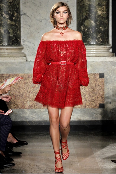 ลูกไม่หลากสี ที่จะทำให้คุณสวย หวาน เซ็กซี่ไม่แพ้ใคร - แฟชั่นคุณผู้หญิง - Dolce & Gabbana - Ermanno Scervino - Emilio Pucci - Erdem - Louis Vuitton