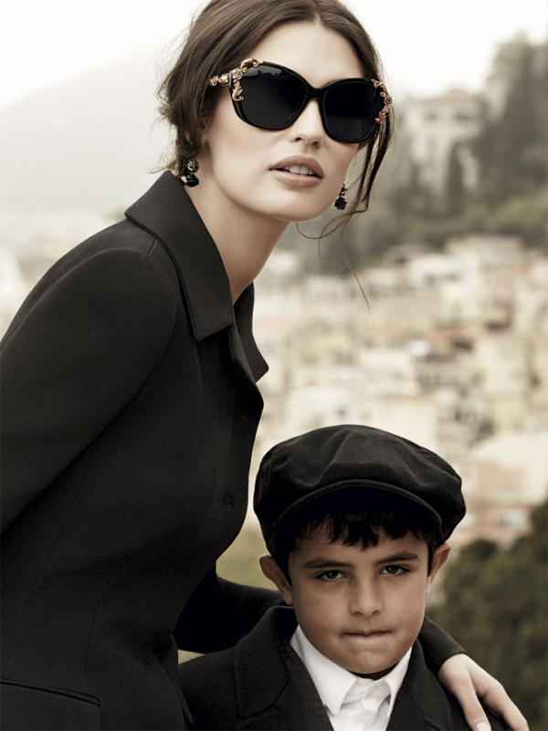 Kính mát sang trọng từ BST Thu Đông 2013-14 của D&G - Dolce & Gabbana - Phụ kiện - Nhà thiết kế - Bộ sưu tập - Thu/Đông 2013-2014 - Mắt Kính