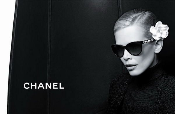 คลาวเดีย ชิพเฟอร์ ในโฆษณาแว่นตาคอลเล็กชั่นล่าสุดของ Chanel - คลาวเดีย ชิพเฟอร์ - Chanel - แว่นกันแดด - แว่นตา