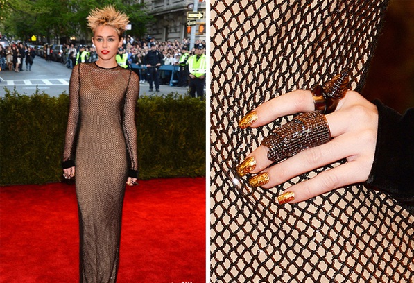 Phụ kiện nổi bật của Sao tại Met Gala 2013 - Miley Cyrus - Zooey Deschanel - Miranda Kerr - Kelly Osbourne - Phong Cách Sao - Phụ kiện - Tin Thời Trang