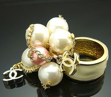 Luxurious Jewelry in Chanel Collection - Accessories - Chanel