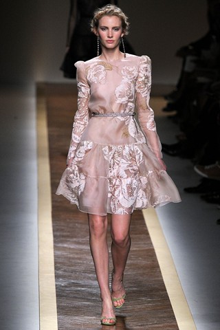 Valentino Spring 2012 Ready-to-Wear - Women's Wear - Fashion Week - Fashion Show - Valentino