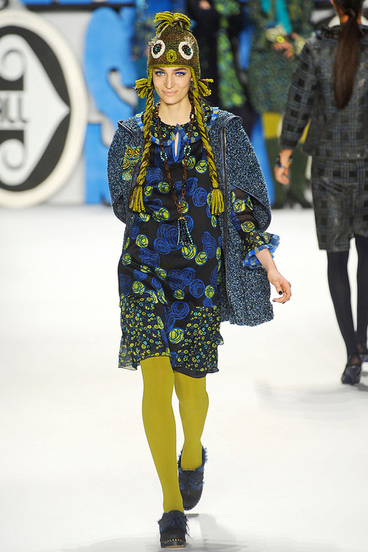 แฟชั่นใหม่ของ Anna Sui - นางแบบ - อินเทรนด์ - แฟชั่น - แฟชั่นคุณผู้หญิง - แฟชั่นวัยรุ่น - ไอเดีย - แฟชั่นโชว์ - เดรส