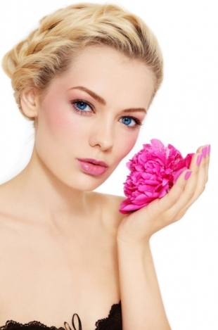 Last Minute Fabulous Christmas Makeup Inspirations - Christmas - Fashion - Makeup - Beauty Care