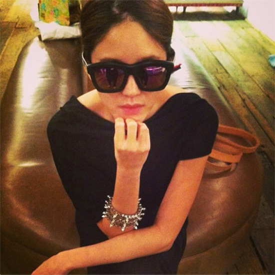 ไอเทมฮิตหน้าร้อน!! "แว่นกันแดด" สวย เริ่ด แบบซุปตาร์!! - Celeb Style - แฟชั่นดารา - แว่นตา - แว่นกันแดด - แว่นตากันแดด - แว่นสไตล์ดารา