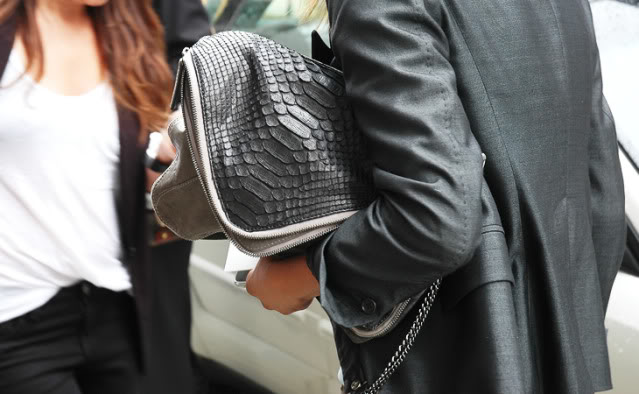 Boyy Bag แบรนด์ระดับโลก จากดีไซนเนอร์คนไทย - แฟชั่นคุณผู้หญิง - กระเป๋า - Boyy Bag