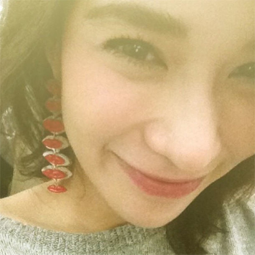 อัพเดทเทรนด์ต่างหู สวย เก๋ เริ่ด ของเหล่าดารางามๆ - Celeb Style - แฟชั่นดารา - Accessories - ต่างหูดารา - แฟชั่นต่างหู - ต่างหู