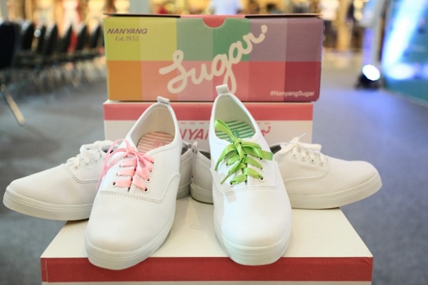 รองเท้าในตำนาน Nanyang  ได้เปิดตัวNanyang Sugar - แฟชั่น - แฟชั่นคุณผู้หญิง - รองเท้า - คอลเลคชั่น - Nanyang Sugar - นันยาง - นันยางชูกาส์ - เทรนด์แฟชั่น - เทรนด์ใหม่ - ผู้หญิง - เทรนด์ - แฟชั่นนิสต้า - Street Style - สไตล์การแต่งตัว - รองเท้าผ้าใบ