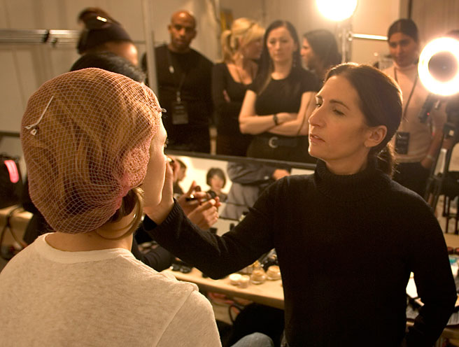 Estée Lauder, Bobbi Brown,และมากกว่านั้น : 5 การเปลี่ยนแปลงมาสู่ความงามของชาวอเมริกัน - Estée Lauder - Bobbi Brown - Max Factor - Elizabeth Arden - Charles Revson