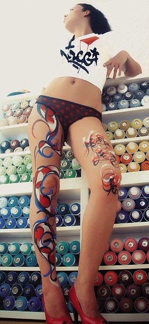 New Body Paint Art - Beautiful Graffiti On Girls - Body Paint - Graffiti On Girls - Trends - Fashion News - Photo