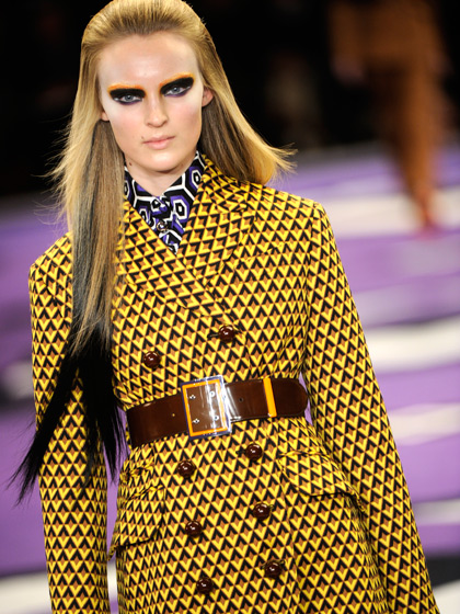 เคล็ดลับการแต่งหน้าเก๋ๆจากรันเวย์แฟชั่น Prada - แฟชั่น - แฟชั่นคุณผู้หญิง - แต่งหน้า - ความงาม - เคล็ดลับ - อินเทรนด์ - เทรนด์ใหม่ - แฟชั่นโชว์