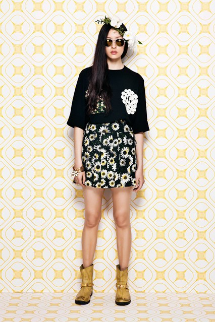Moschino's Exciting Cheap & Chic S/S 2014 Collection - Fashion - Women's Wear - Collection - Designer - Spring / Summer 2014 - Moschino Cheap Chic