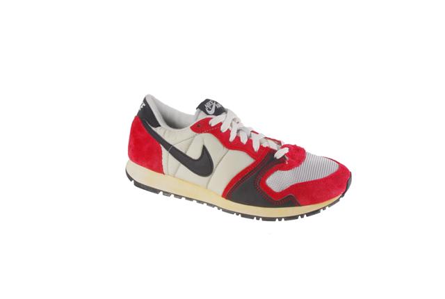 รักกีฬา ใช้ชีวิตอย่างมีสไตล์ - Nike - ไนกี้
