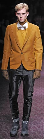 Classical Menswear with Vest and Hat - Lavin