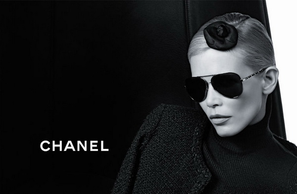 คลาวเดีย ชิพเฟอร์ ในโฆษณาแว่นตาคอลเล็กชั่นล่าสุดของ Chanel - คลาวเดีย ชิพเฟอร์ - Chanel - แว่นกันแดด - แว่นตา