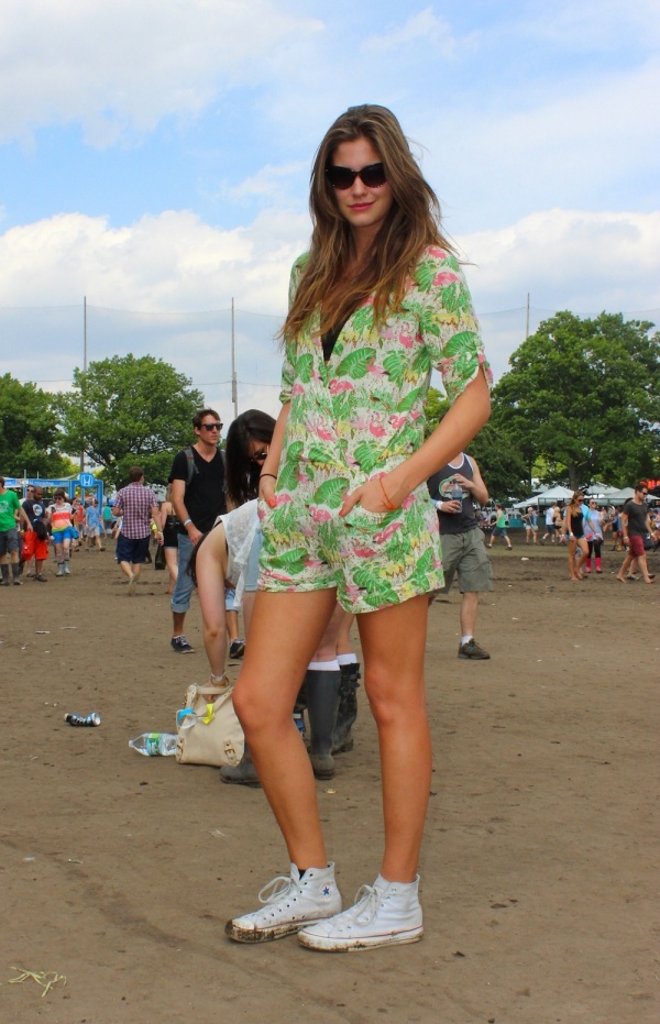 Street Style Bắt Mắt Tại Lễ Hội Âm Nhạc Governors Ball, New York - Street style - Thời trang - Tin Thời Trang - Xuống phố