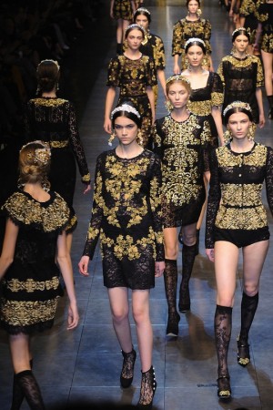 Dolce & Gabbana กับโชว์ครั้งแรกที่ประเทศซิซิลี - เทรนด์ใหม่ - อินเทรนด์ - แฟชั่นวัยรุ่น - เคล็ดลับ - แฟชั่นคุณผู้หญิง - แฟชั่น