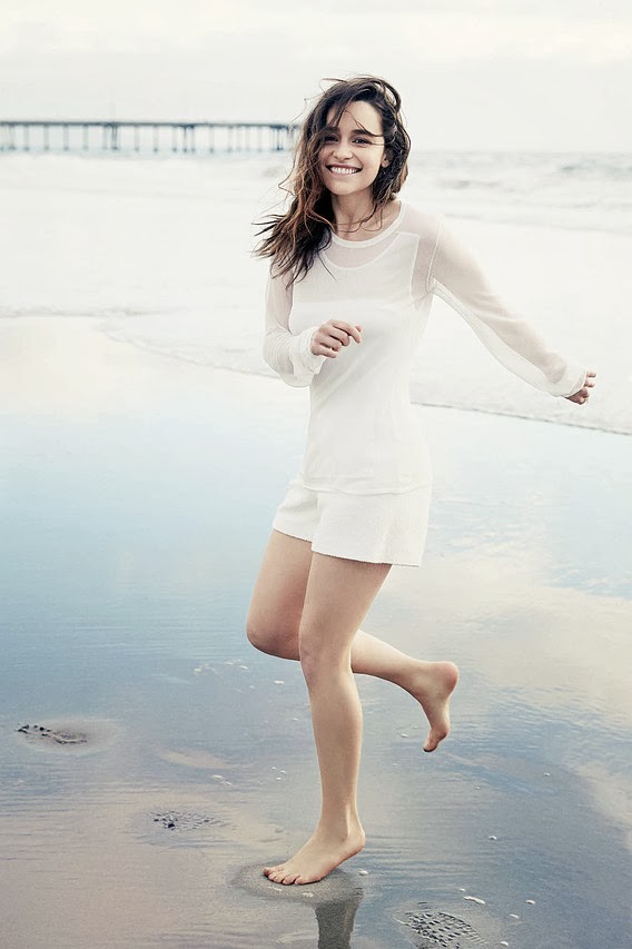 Emilia Clarke khoe nét đẹp nhẹ nhàng bên bờ biển trên tạp chí WSJ tháng 3/2014 - Emilia Clarke - WSJ - Sao - Phong Cách Sao - Thư viện ảnh - Hình ảnh