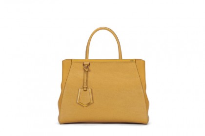กระเป๋าใบหรู Fendi เอาใจสาวไทยกระเป๋าหนัก! - กระเป๋า - แบบกระเป๋าหรู - Fendi - กระเป๋าโท้ท - toto bag - กระเป๋าใบหรู