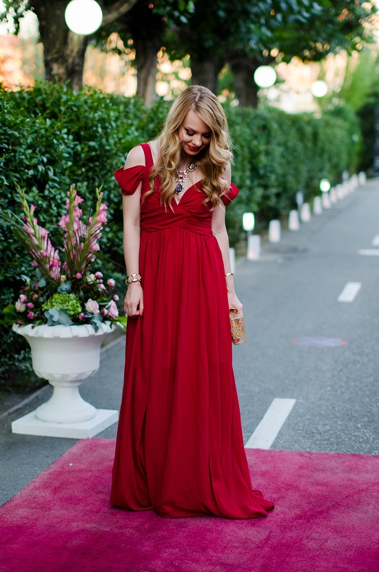 red wedding dress - ชุดแต่งงาน - ชุดแต่งงานสีแดง - เทรนด์แฟชั่น - อินเทรนด์ - แฟชั่นคุณผู้หญิง - แฟชั่น - การแต่งตัว - เทรนด์ใหม่