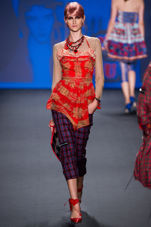 Mixed Prints and Sweet Colored Hair At Anna Sui Spring 2013 Fashion Show - Anna Sui - Fashion - Designer - Spring 2013 - Collection - Fashion Show