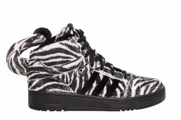 BST Giày Adidas Originals Của Jeremy Scott Cho Mùa Thu/Đông 2013 - Giày dép - Thời trang - Bộ sưu tập - Adidas Originals - Thu/Đông 2013 - Jeremy Scott - Phụ trang