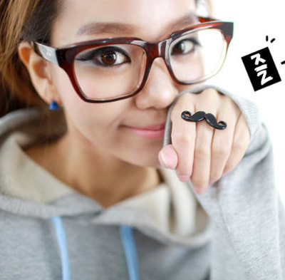 แหวนแฟชั่น ดีไซน์เก๋ๆ สำหรับสาวอินเทรนด์ สวยสะดุดตา!!