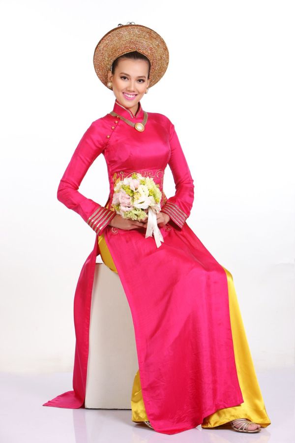 Lotus in Pearl Well - Wedding Collection of Vo Viet Chung Designer - Ao Dai - Wedding