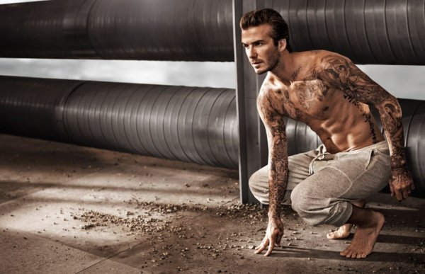 David Beckham khoe thân vạm vỡ cùng quảng cáo Xuân 2014 của dòng thời trang Bodywear H&M [PHOTOS + VIDEO]
