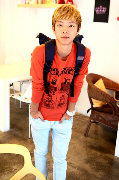 เทรนด์จี๊ดสะใจของผู้ชายยุคนี้ กับสีโทนฤดูร้อนเตะตา!!
