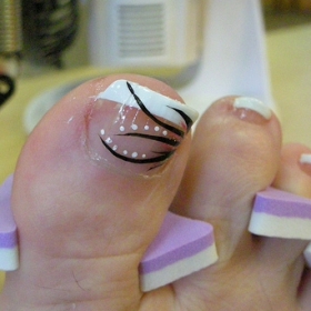 Letnji frenč pedikir - manikir - nokti - nail art - frenc manikir