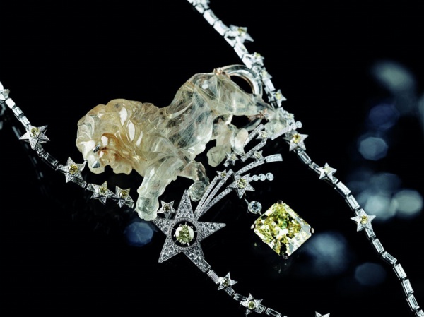 Chanel's Jewels Sparkle In New Book - Designer