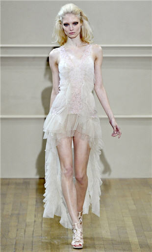 Julien Macdonald: soft, still sexy - Fashion - Macdonald - Julien Macdonald - Fashion Show - New York - Fashion Week