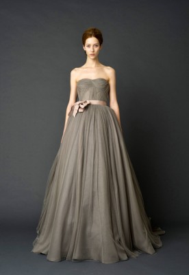 Being innocent in Vera Wang Bridal Collection Spring 2012 - Wedding Gown