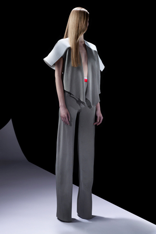 Độc đáo BST thời trang mới nhất của Mugler tại Resort 2013 - Bộ sưu tập - Thời trang nữ - Mugler - Nhà thiết kế - Trình diễn thời tran