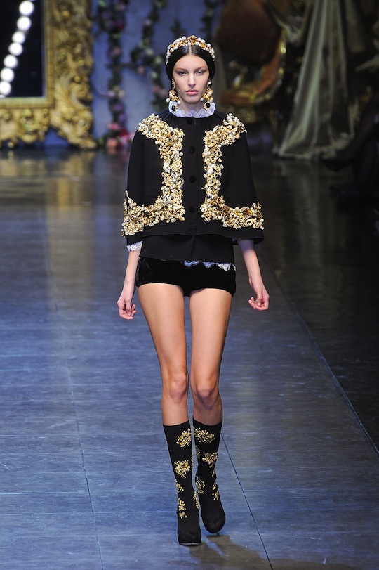 Dolce & Gabbana กับโชว์ครั้งแรกที่ประเทศซิซิลี - เทรนด์ใหม่ - อินเทรนด์ - แฟชั่นวัยรุ่น - เคล็ดลับ - แฟชั่นคุณผู้หญิง - แฟชั่น