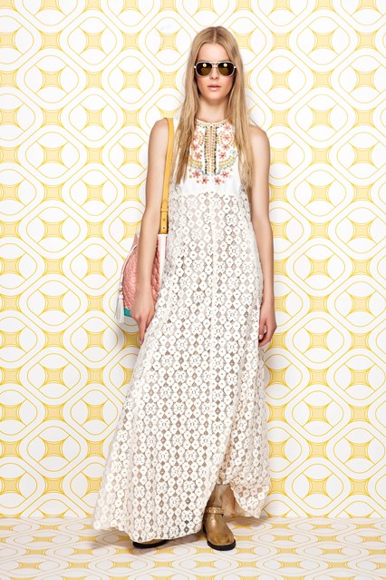 Moschino's Exciting Cheap & Chic S/S 2014 Collection - Fashion - Women's Wear - Collection - Designer - Spring / Summer 2014 - Moschino Cheap Chic