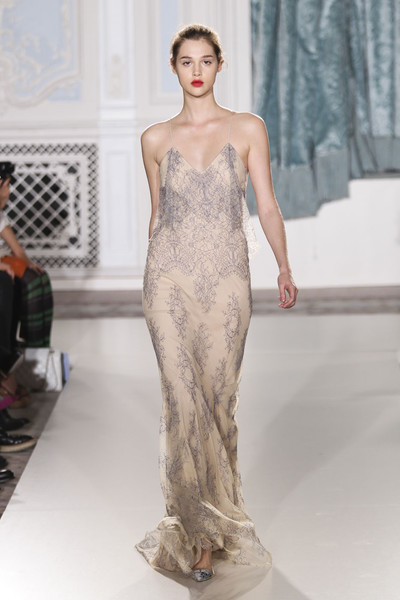 20 ชุดแต่งงานสวยที่คุณต้องชม!! - Elie Saab Couture - J. Mendel - Giambattista Valli C - Reem Acra - Marchesa - Alexander McQueen - Valentino Couture - Oscar de la Renta - แฟชั่นแต่งงาน - stylebistro