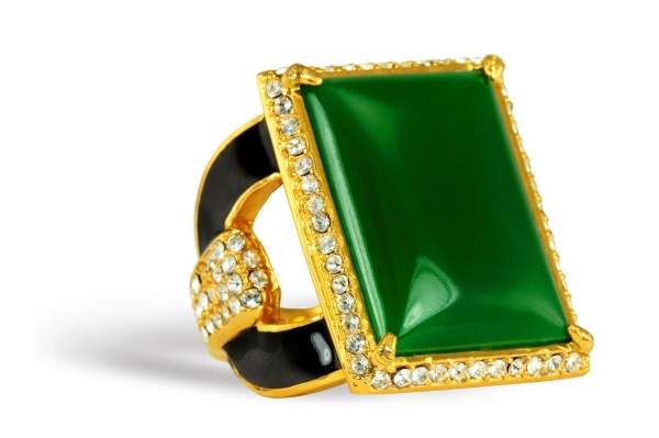 Going to Gold with Glamorous Accessories By Vintage Style
