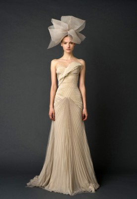 Being innocent in Vera Wang Bridal Collection Spring 2012 - Wedding Gown