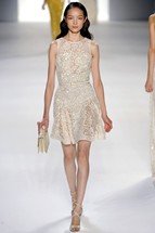 Thướt tha dáng ngọc cùng Elie Saab - Elie Saab - Thời trang nữ - Bo suu tap