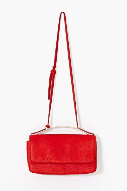 Trẻ trung ngày hè với túi xách rực rỡ từ Nasty Gal
