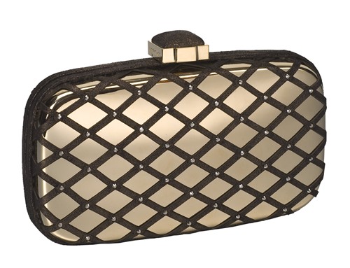 Clutch on me โฉบเฉี่ยวไม่ตกเทนด์ด้วยกระเป๋าถือสุดเก๋ - แฟชั่นคุณผู้หญิง - รองเท้า - Accessorize - CK Calvin Klein - Gucci - Jimmy Choo - Prada
