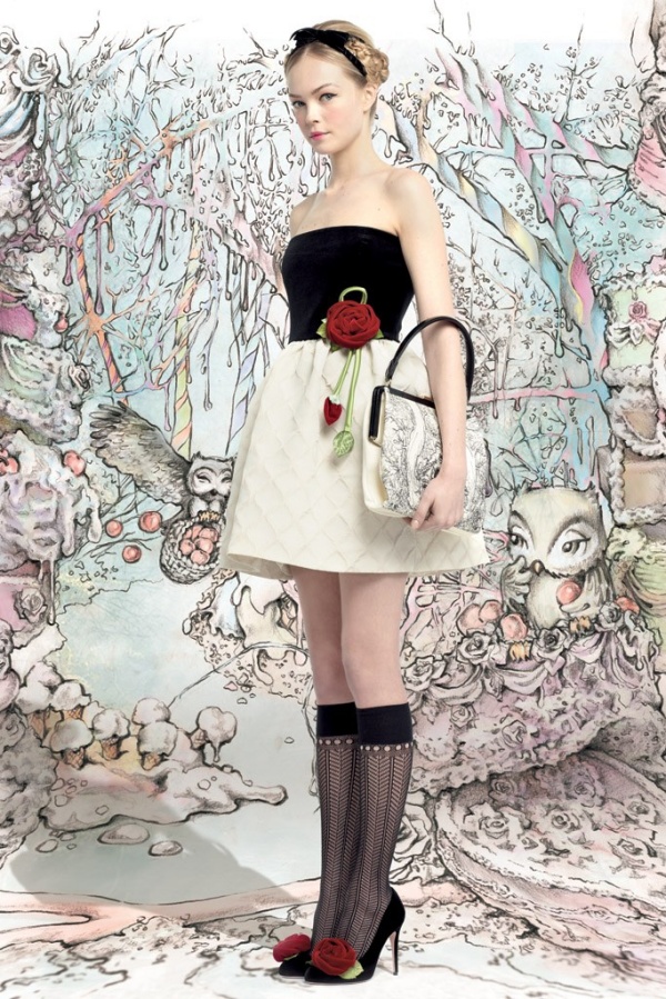 Nàng công chúa nhỏ xinh trong BST Thu 2013 của Valentino - Thời trang nữ - Bộ sưu tập - Nhà thiết kế - Thời trang - Thu 2013 - Valentino - Lookbook