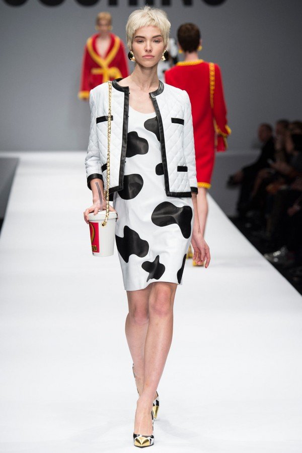 Thú vị cùng thời trang thu đông 2014-15 của Moschino