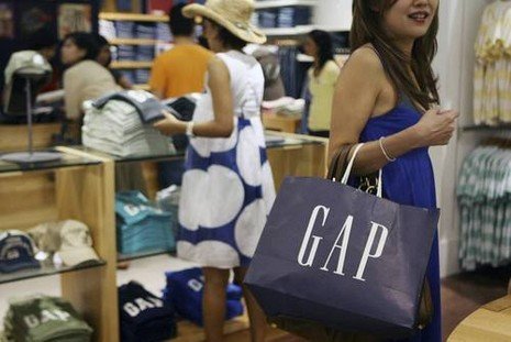 גאפ ו-H&M כבר כמעט כאן - ורשתות האופנה הישראליות מתכוננות לגרוע מכל