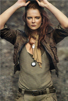 Eniko Mihalik: army green for Vogue Paris - Women's Wear - Fashion - Vogue Paris - Model