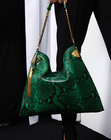 Phong cách cùng túi sành điệu cho Xuân năng động - Thời trang nữ - Túi xách